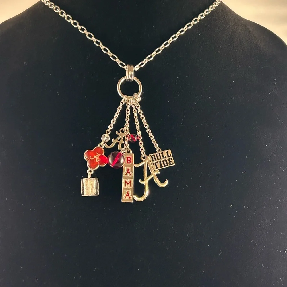 Alabama logo necklace - Picture 2 of 3